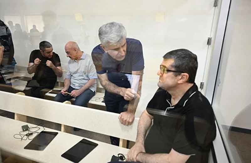 Պաքուի Մէջ Կը Շարունակուի Արցախի Ռազմաքաղաքական Ղեկավարութեան Դատավարութեան Զաւեշտը