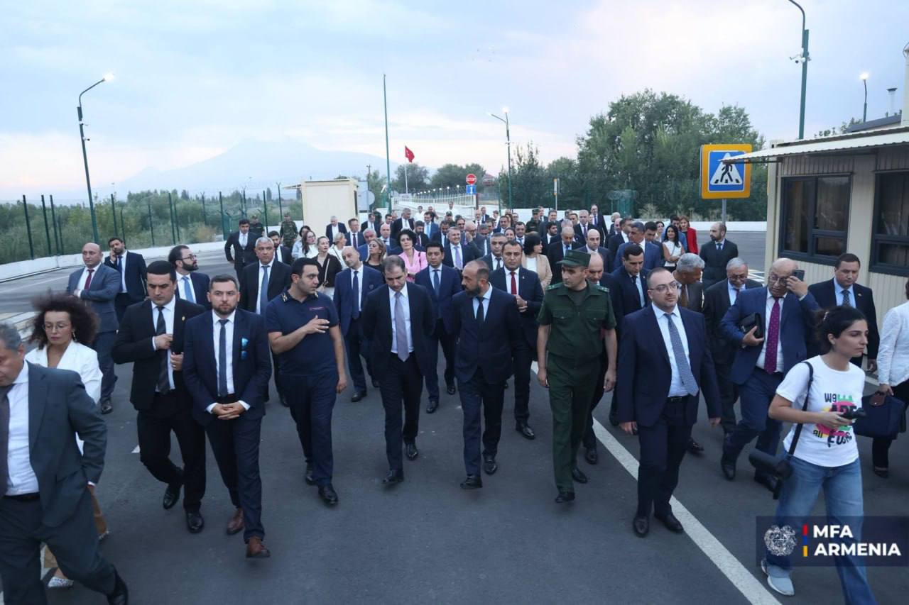 Հայաստան-Թուրքիա սահմանի «Մարգարա» անցակետ են այցելել ԱԳՆ ղեկավար կազմը և արտերկրում ՀՀ դեսպանները