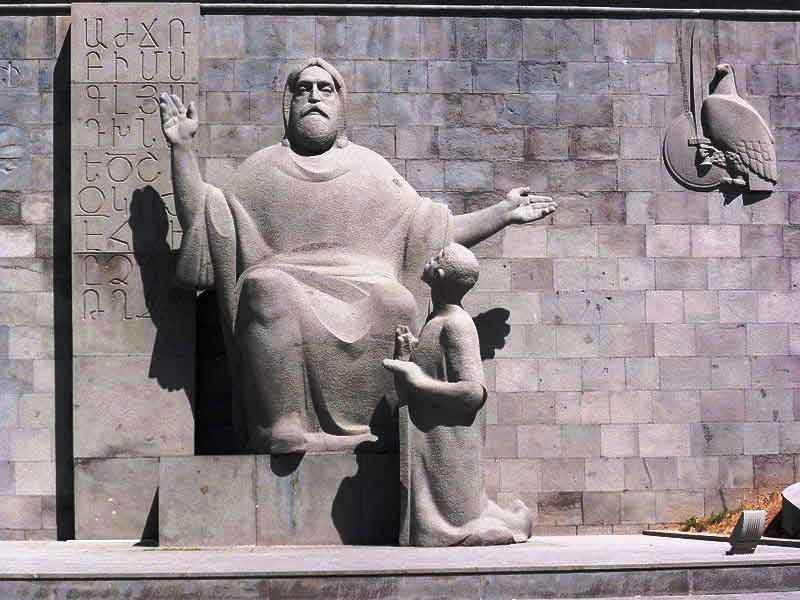 Տօներուն մեծագոյնը` Թարգմանչացը